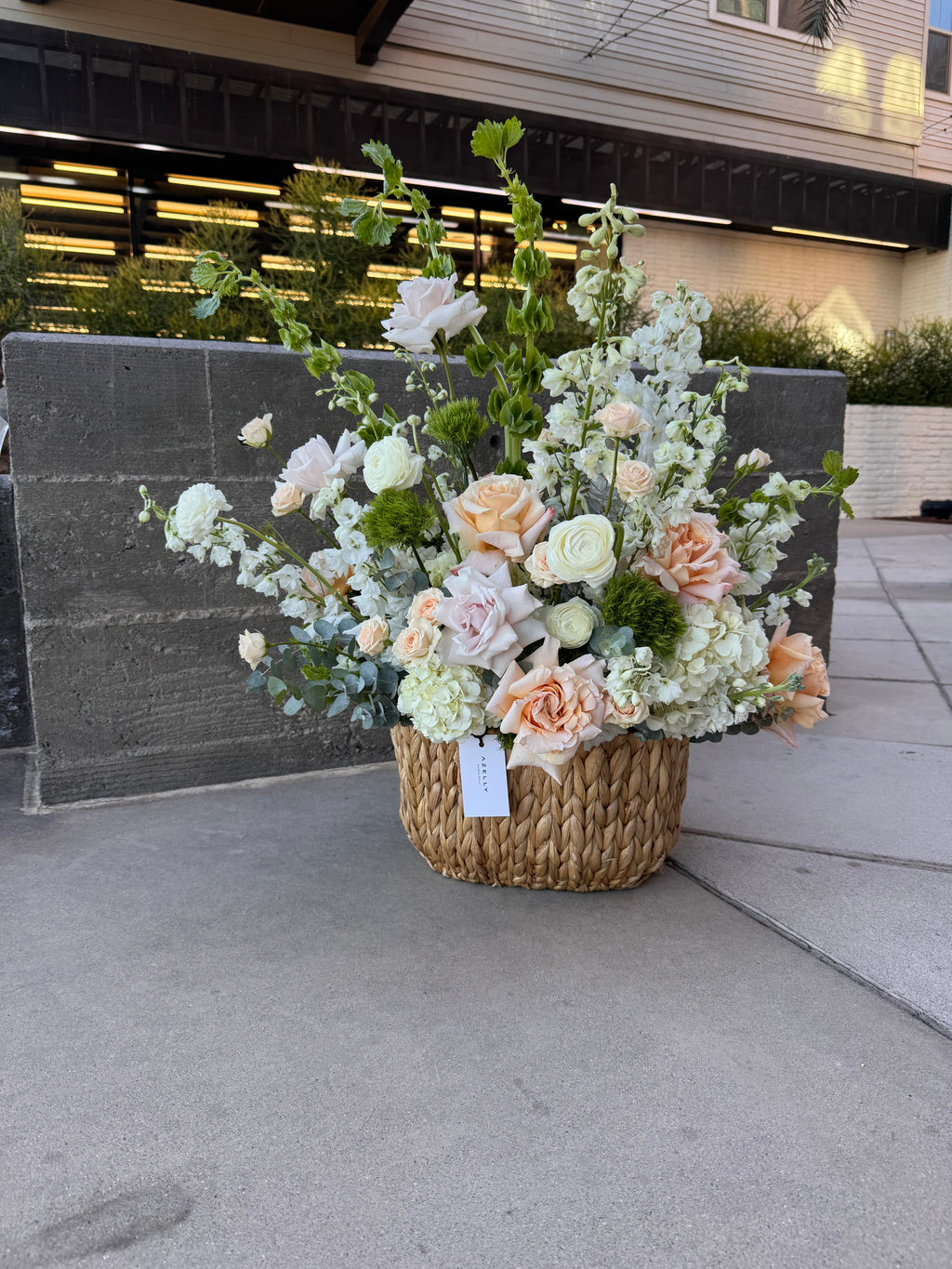 READY, SET, SPRING! Basket arrangement