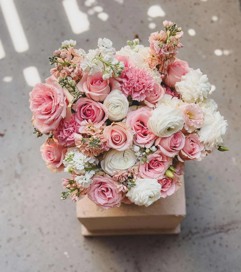 THE EYE-CATCHER By Azelly Flowers — Gilbert, Arizona