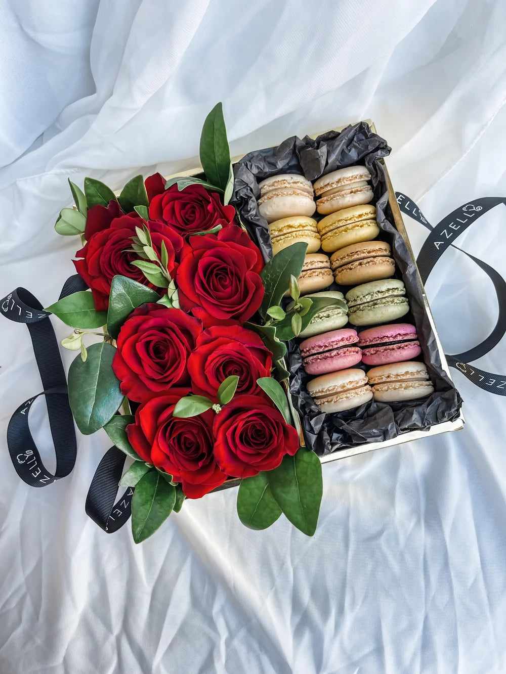 THE SCARLETT GIFT BOX