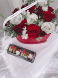 MY HEART IS YOURS SET WITH FRENCH MACARONS