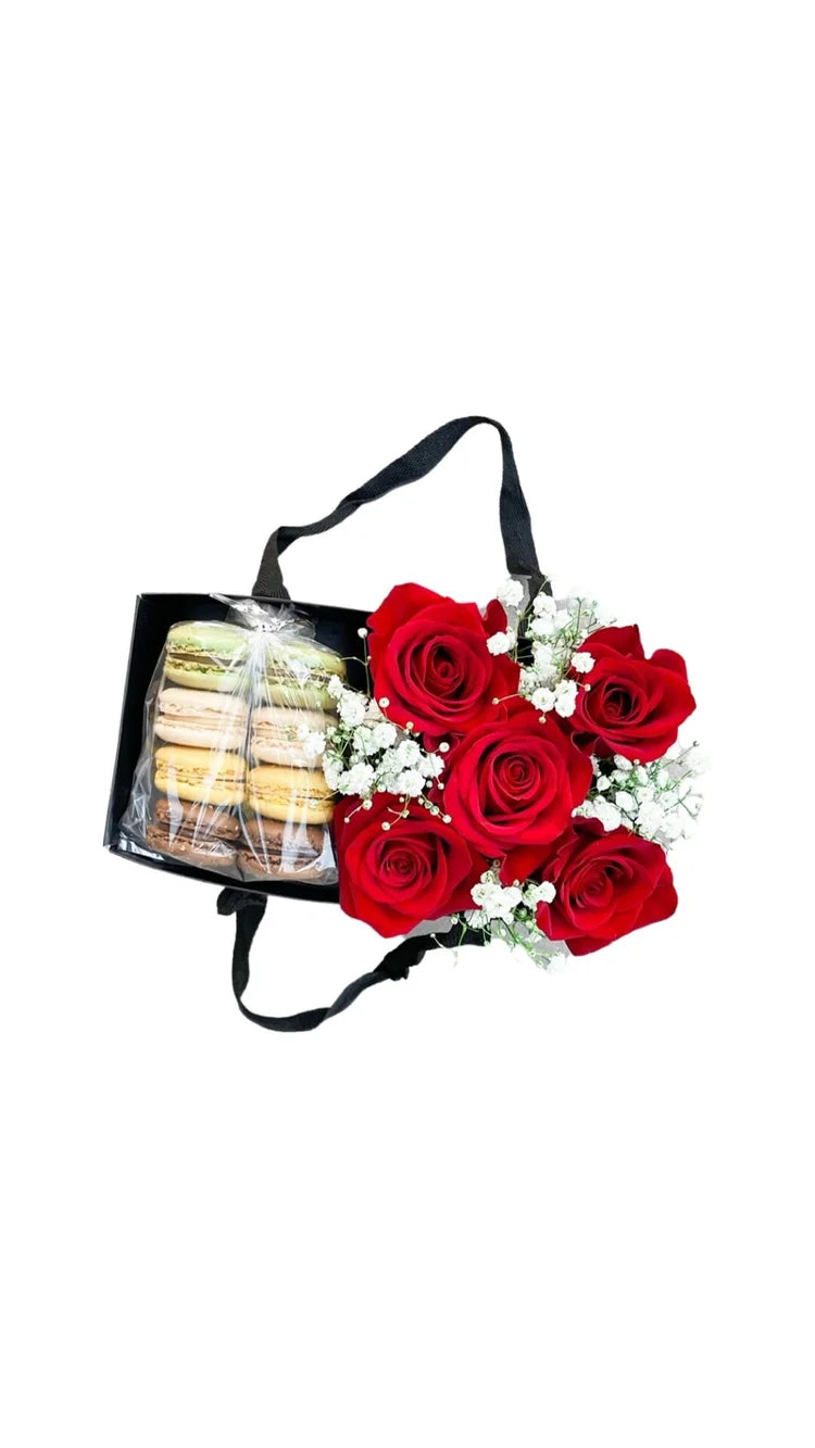 THE SCARLETT MINI GIFT BOX